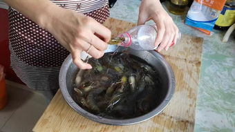 冷藏大虾时，别直接放冰箱，厨娘教你一招，鲜活美味，营养不流失